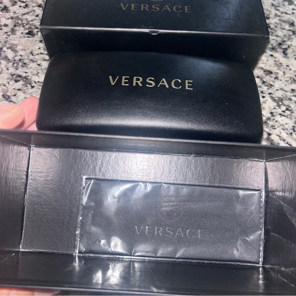 Limited Edition Versace Purple SunGlasses Black Case - Picture 8 of 9